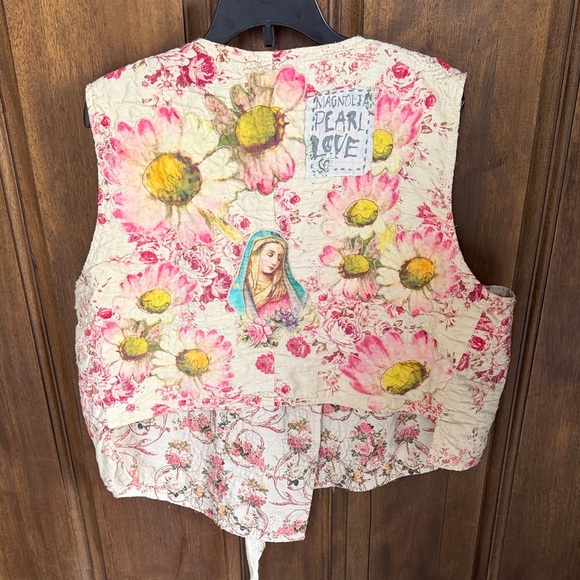 Magnolia Pearl Floral Vest - Cream with Yellow and Pink - Picture 4 of 6